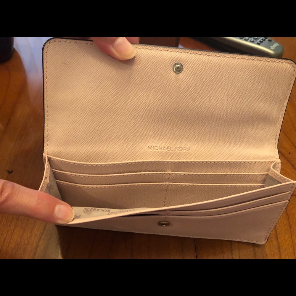 Michael Kors Pink Wallet - Picture 2 of 4